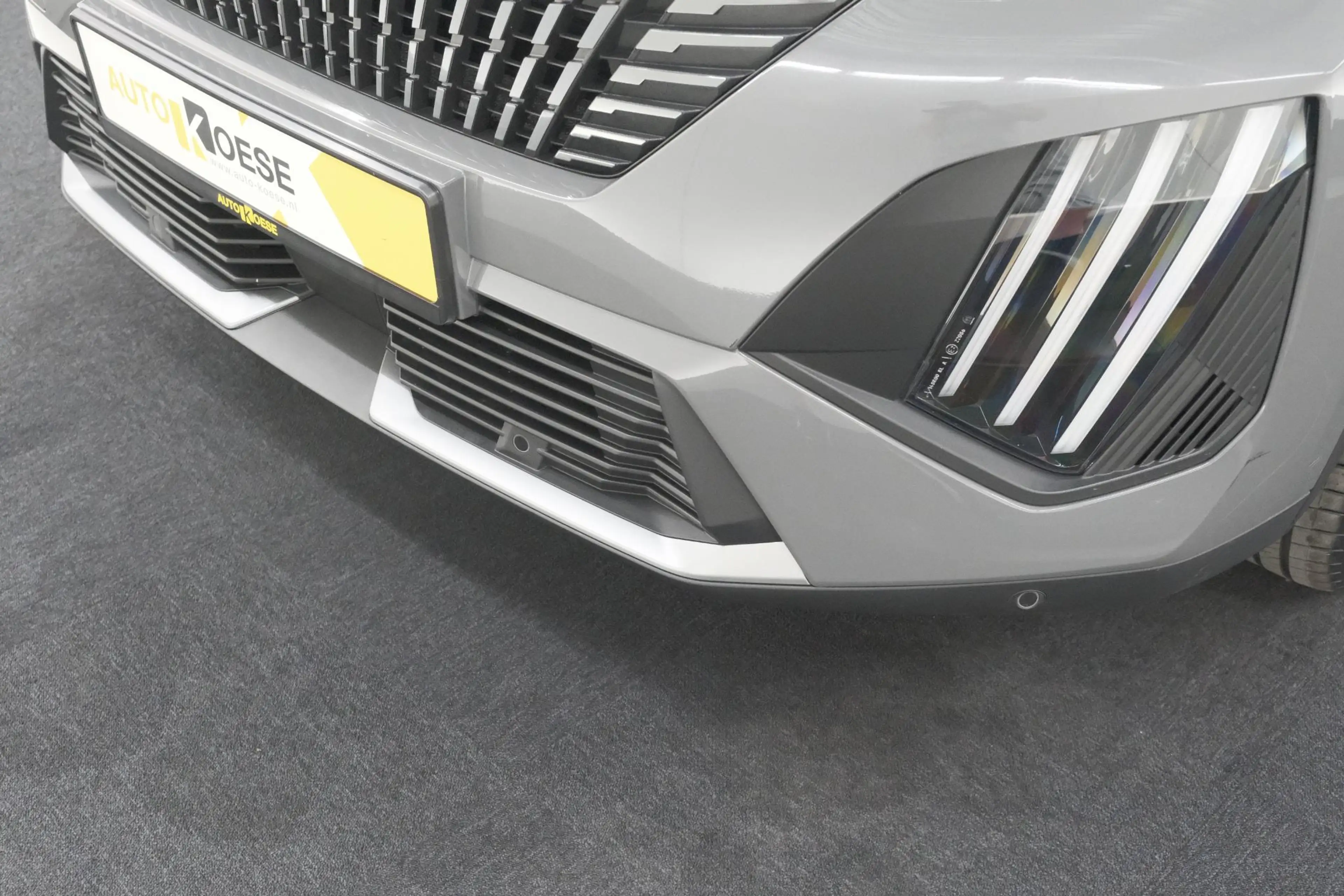 Peugeot e-2008 EV Allure 54 kWh | 97,2% SOH | 11 KW Lader | Apple — photo 11