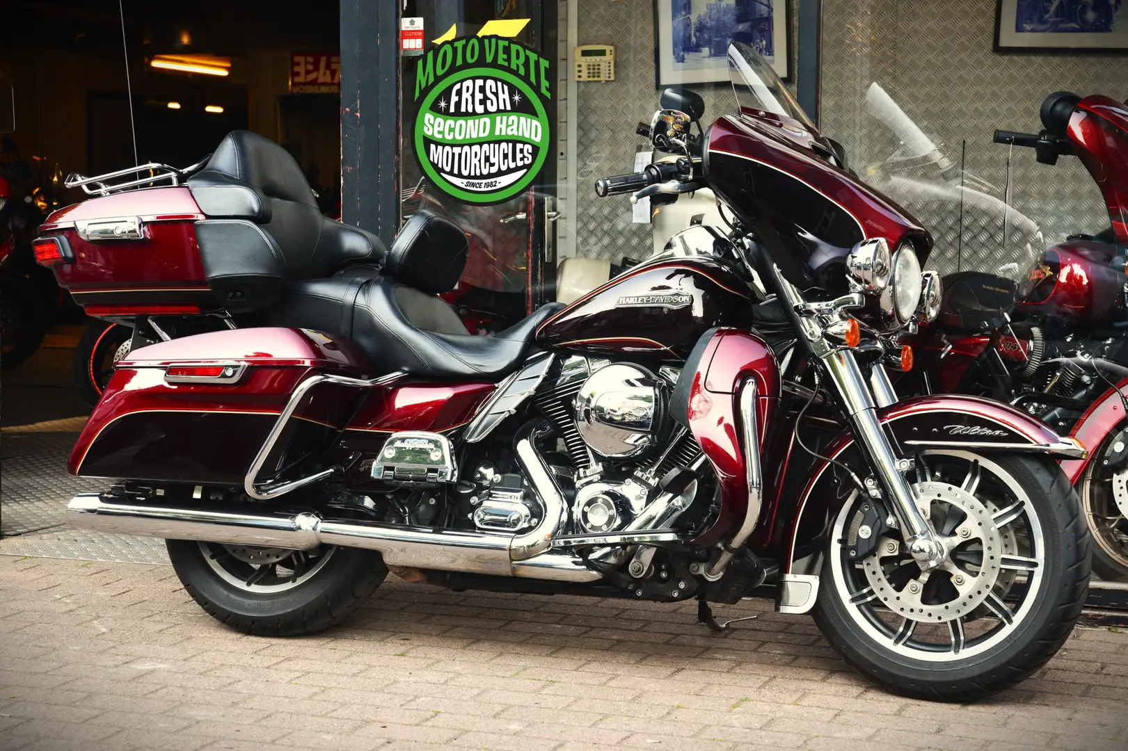 Harley-Davidson Electra Glide 103 ULTRA ***MOTO VERTE*** Roşu - 1