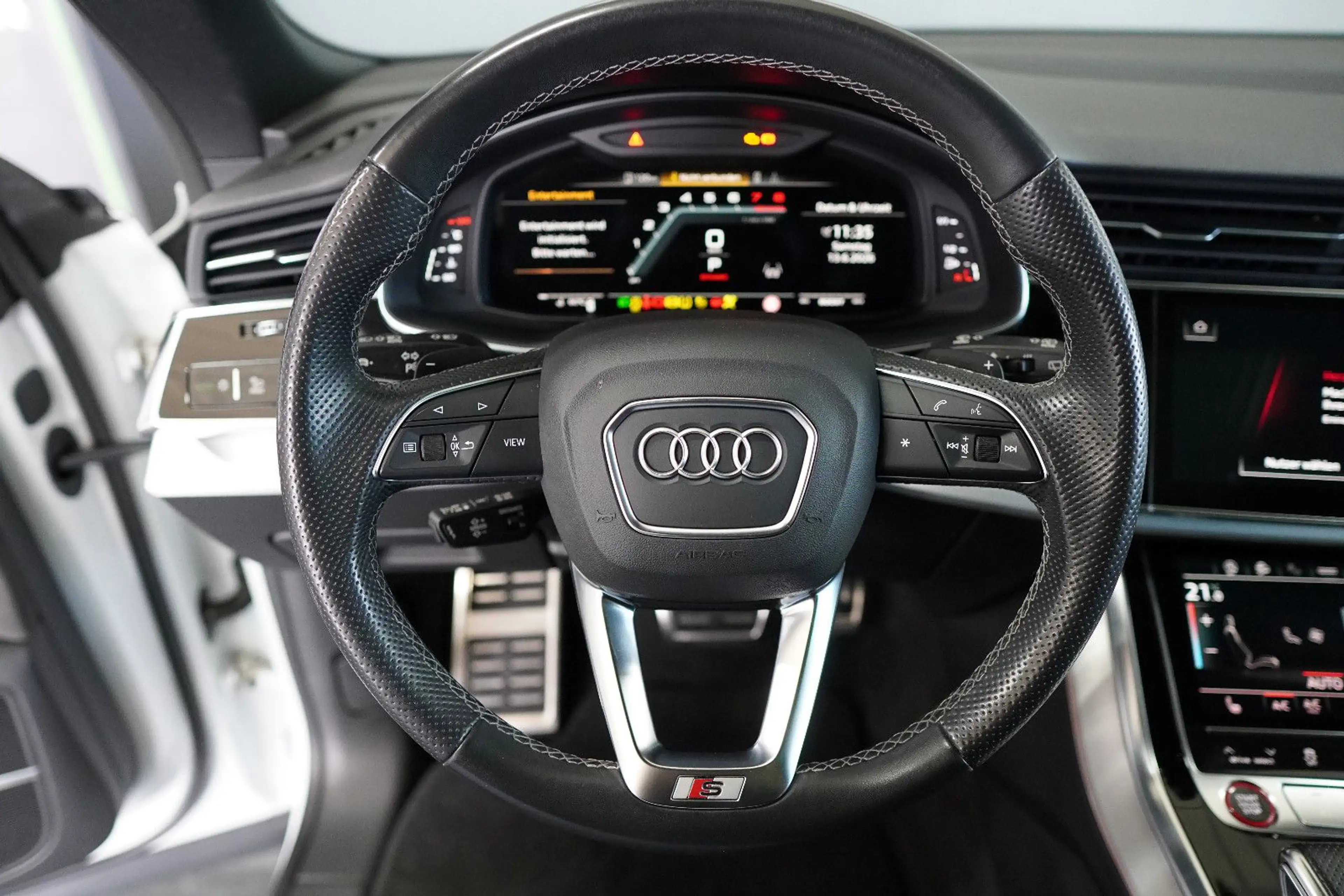 Audi SQ8 4.0 TFSI quattro competition plus*HD*AHK*B&O — photo 14