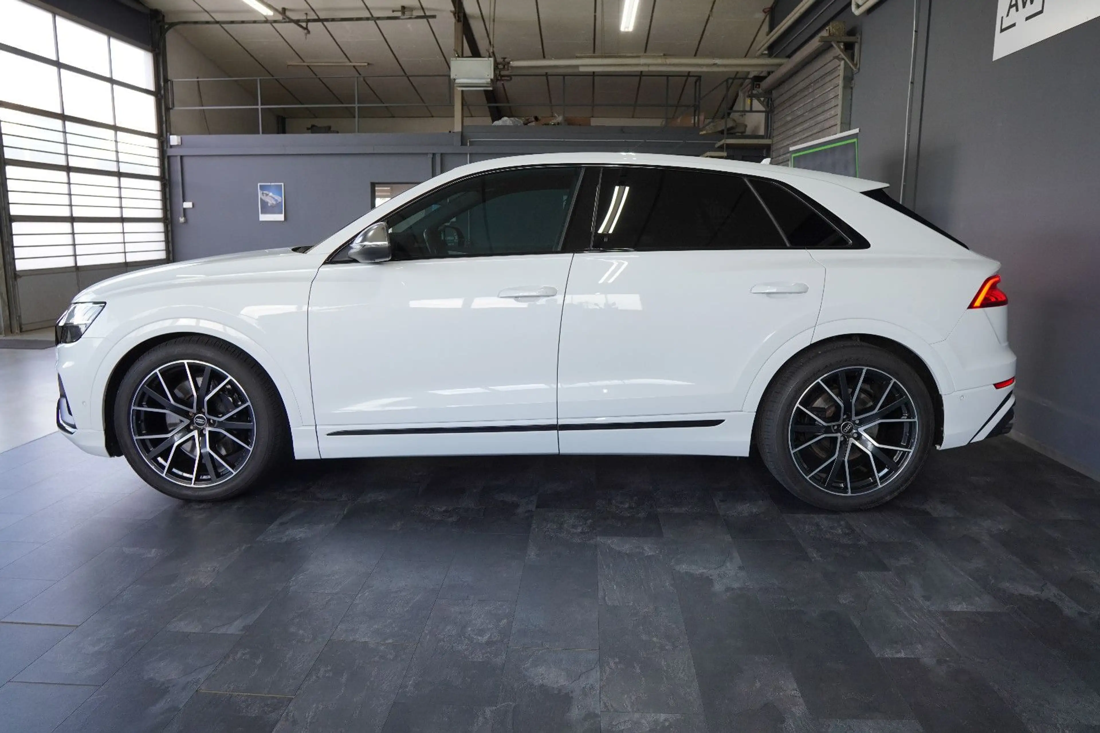 Audi SQ8 4.0 TFSI quattro competition plus*HD*AHK*B&O — photo 4