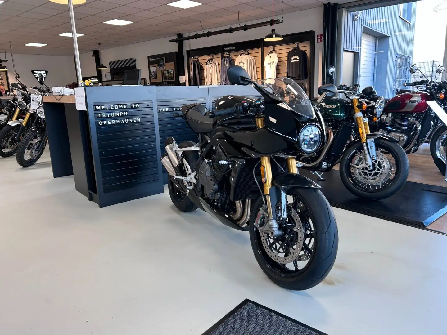 Triumph Speed Triple R R Umbau MDJ. 2023 Schwarz - 2