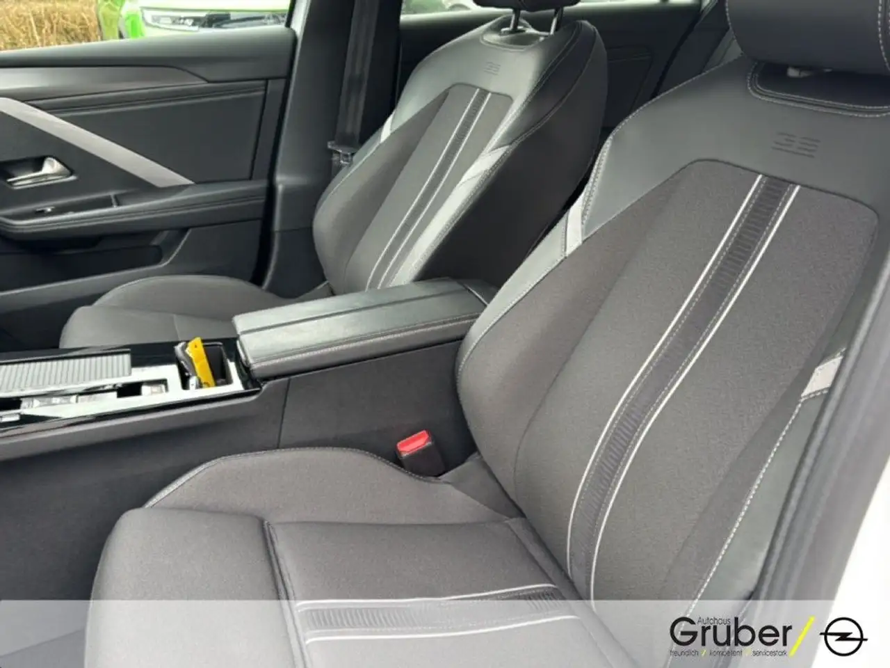 Opel Astra ASTRA ST 1.2 GS AT-8 --KAMERA-SITZHZG-ACC-- 9
