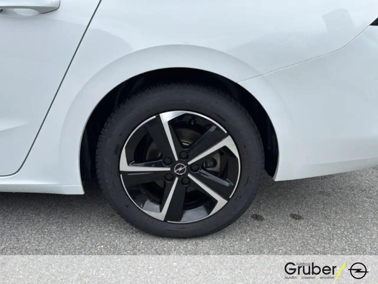 Opel Astra ASTRA ST 1.2 GS AT-8 --KAMERA-SITZHZG-ACC-- 11