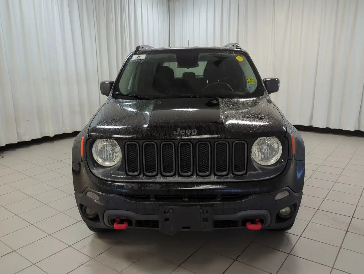 Jeep Renegade снимка Jeep Renegade