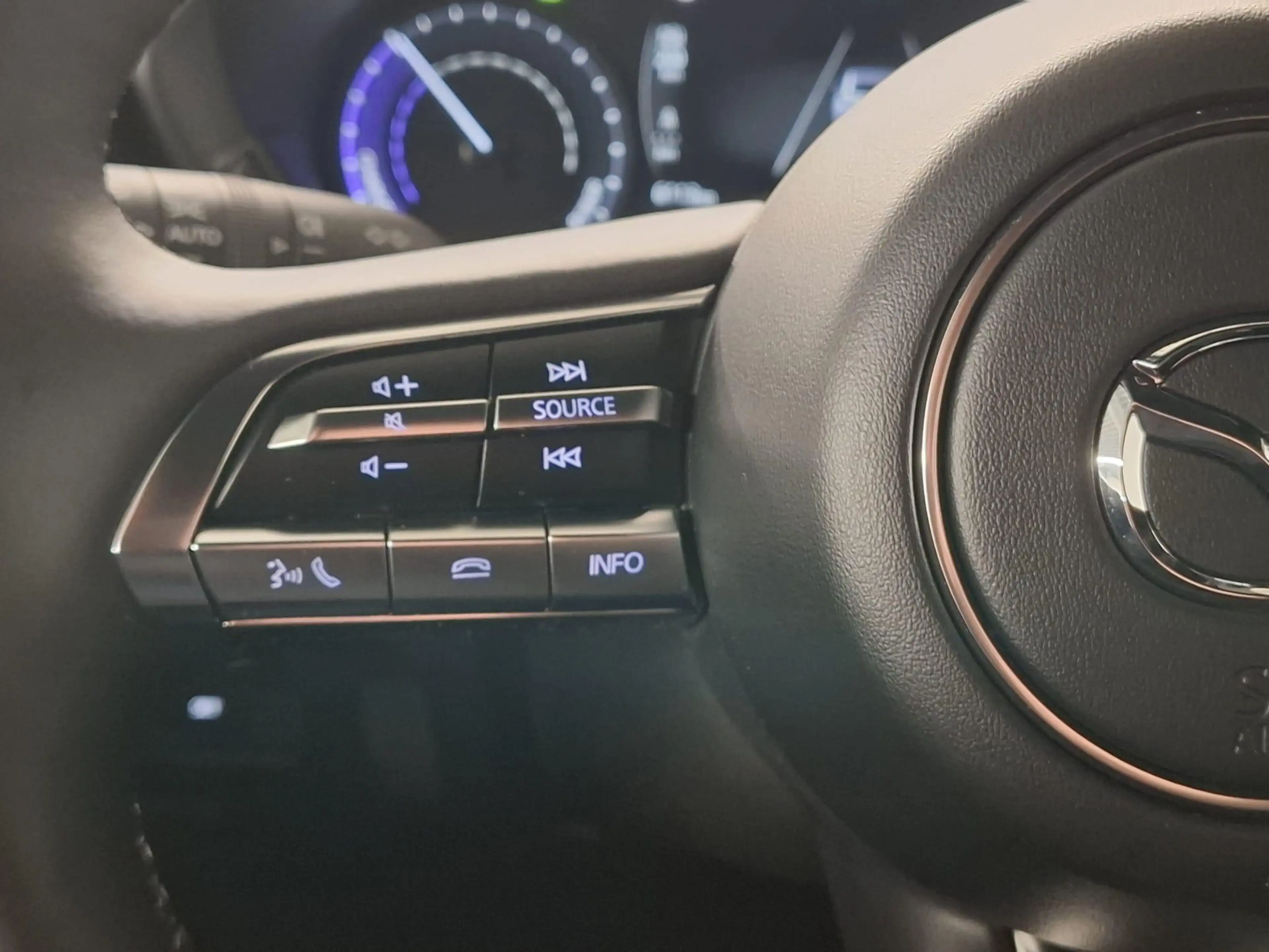 Mazda MX-30 e-SkyActiv R-EV 170 Exclusive-line Stoel-stuurverw — photo 5