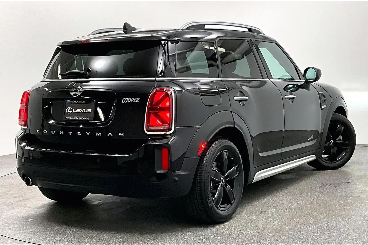 MINI Countryman снимка MINI Countryman