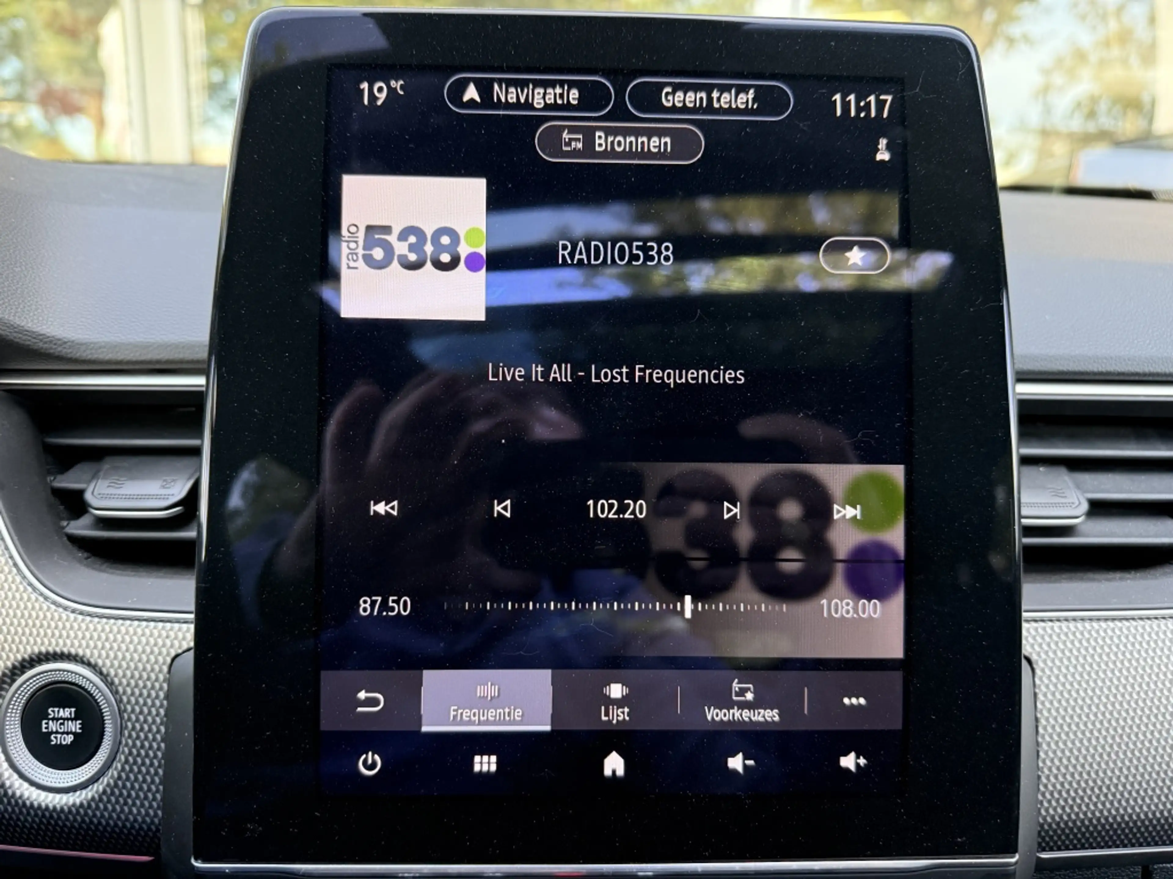Renault Arkana 1.3 TCe 140 / Pano / Carplay / Cruise / Clima — photo 25