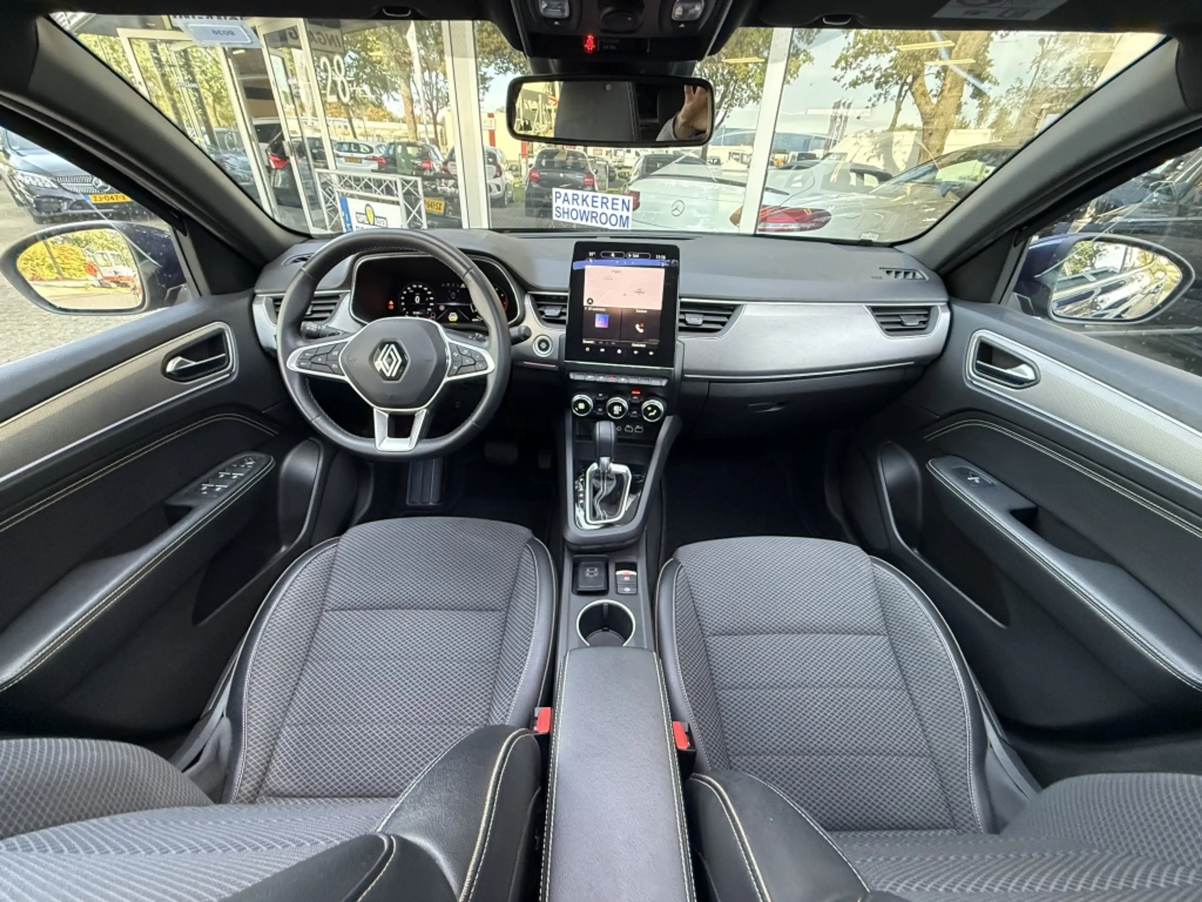 Renault Arkana 1.3 TCe 140 / Pano / Carplay / Cruise / Clima — photo 2