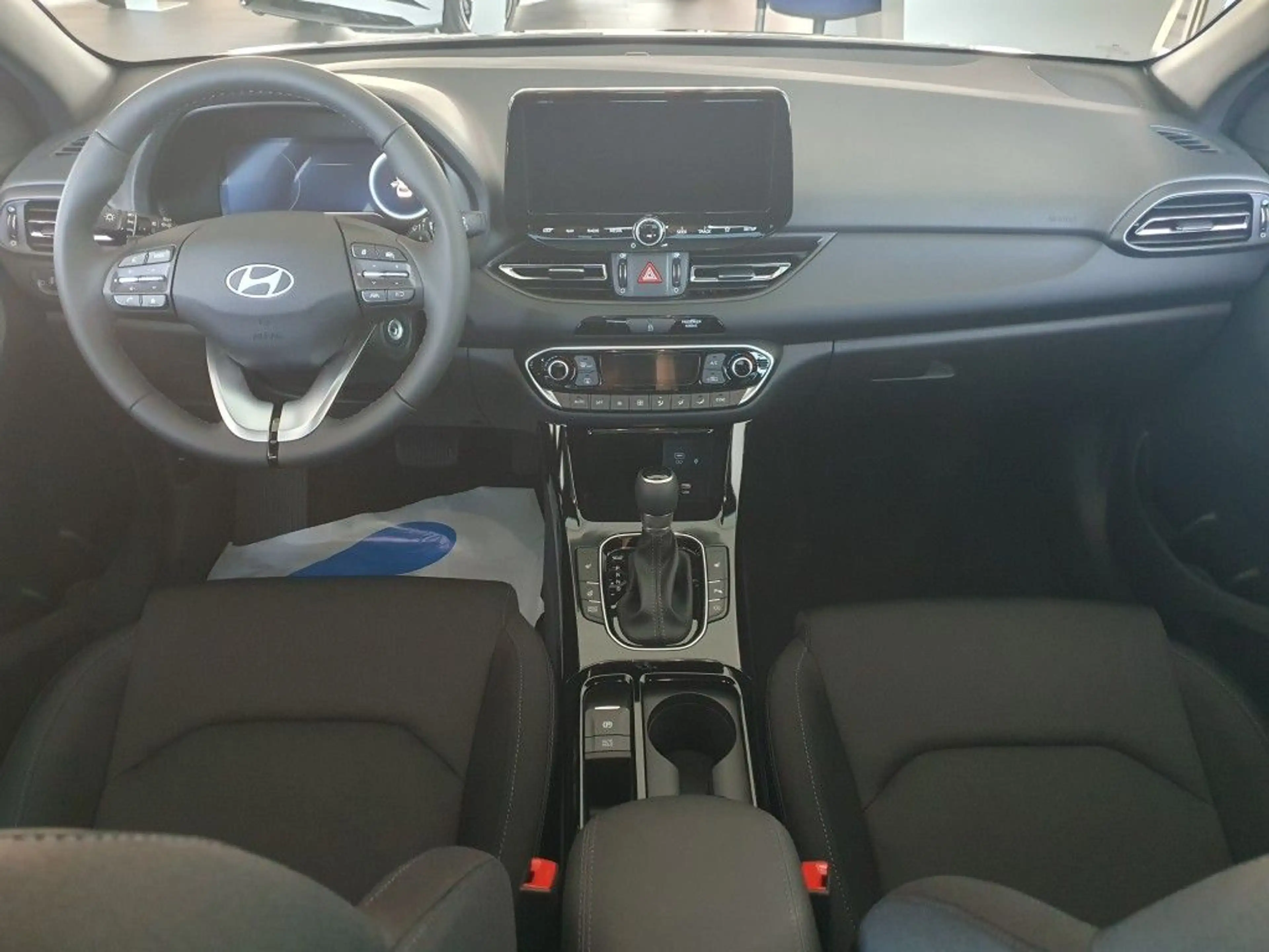 Hyundai i30 Kombi 1.5 T-GDI 48V-Hybrid DCT Advantage (PD) — photo 5