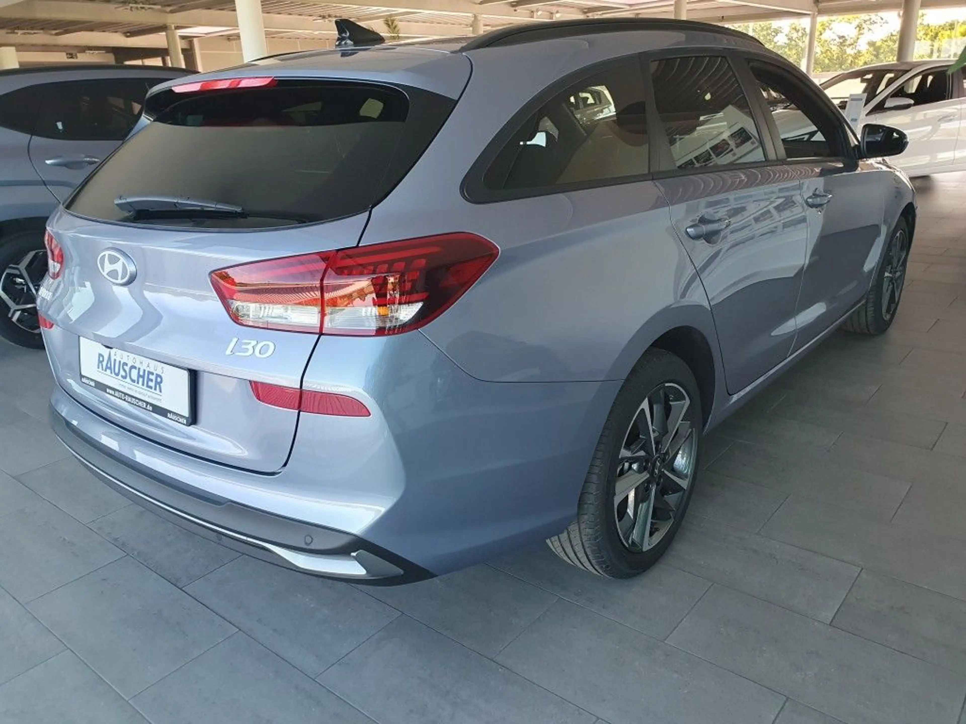 Hyundai i30 Kombi 1.5 T-GDI 48V-Hybrid DCT Advantage (PD) — photo 3