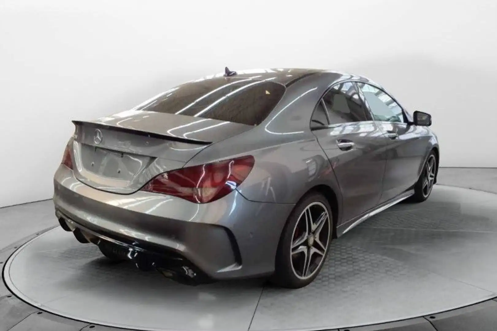 Mercedes-Benz CLA 250 AMG-LINE*PANO*KAM*STD-HZ*H&K*KEY-GO*ACC Grau - 2