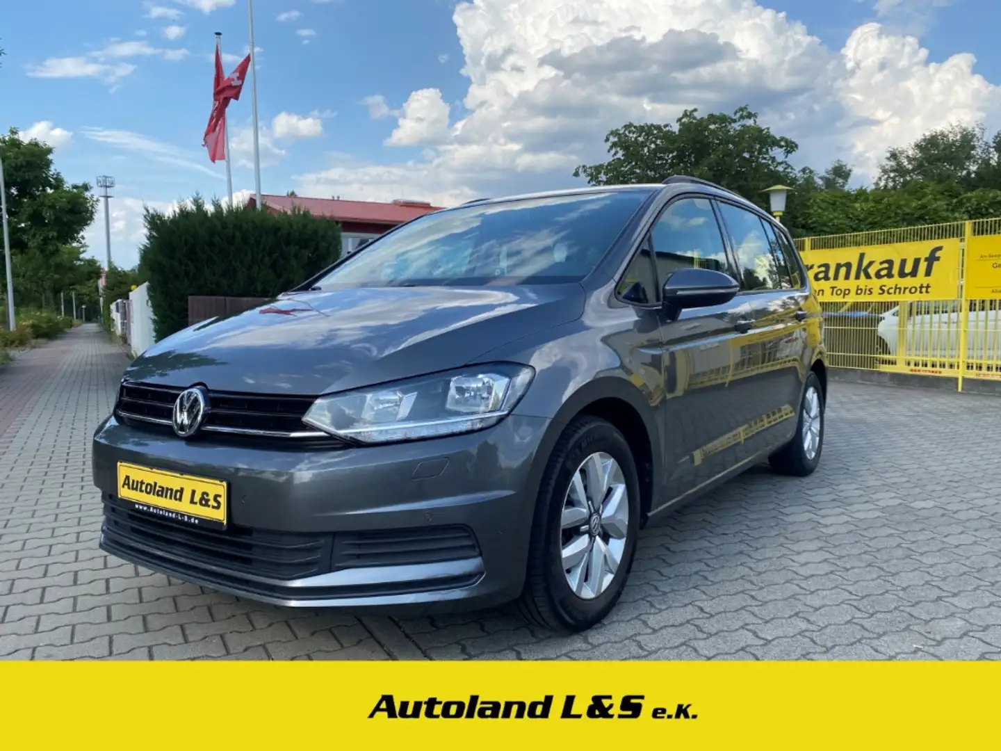 Volkswagen Touran Trendline, 1.2 TSI, SH, PDC, Alus,2.Hand, WKR, Grau - 1