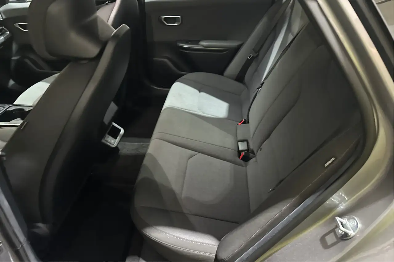 Kia K4 снимка Kia K4