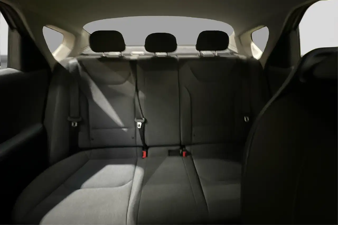Kia K4 снимка Kia K4
