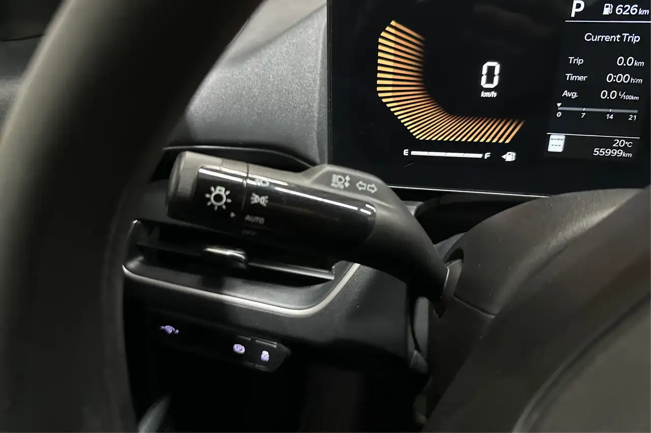 Kia K4 снимка Kia K4