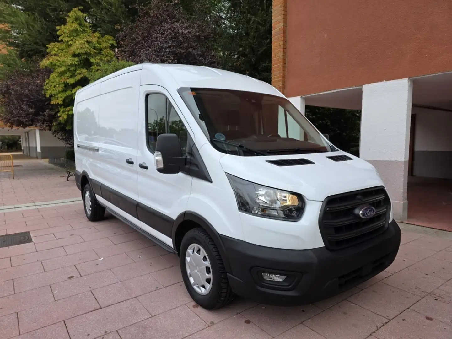 Ford Transit FT 350 L3 Van DCb. Trend 130 Blanc - 1