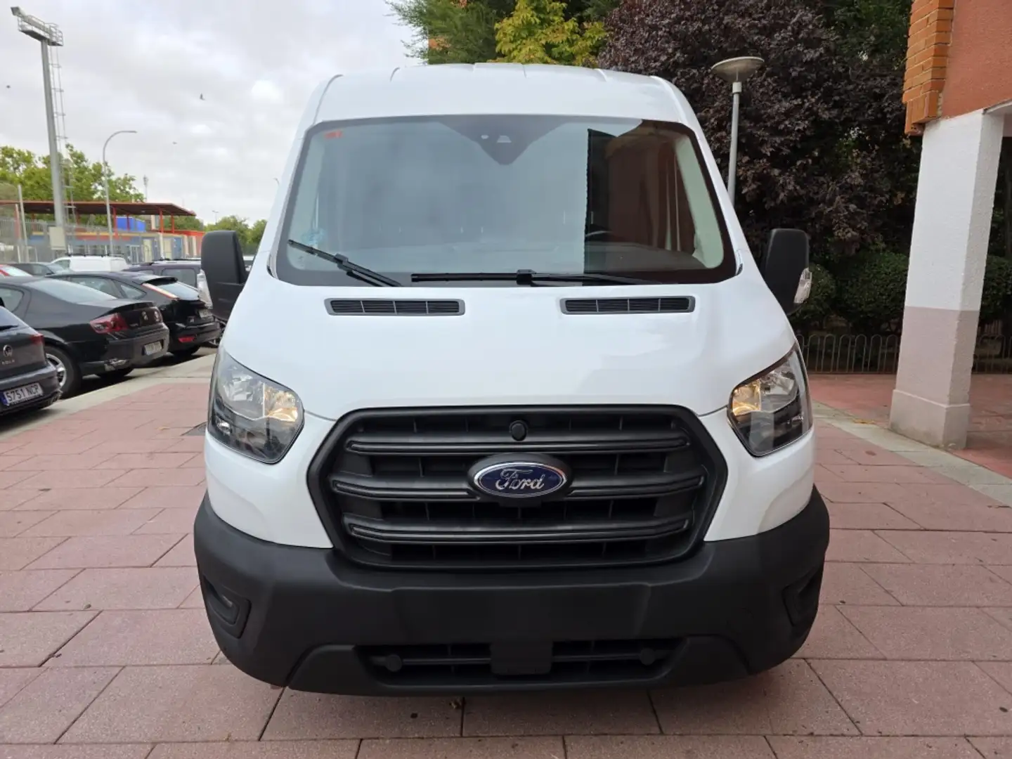 Ford Transit FT 350 L3 Van DCb. Trend 130 Blanc - 2