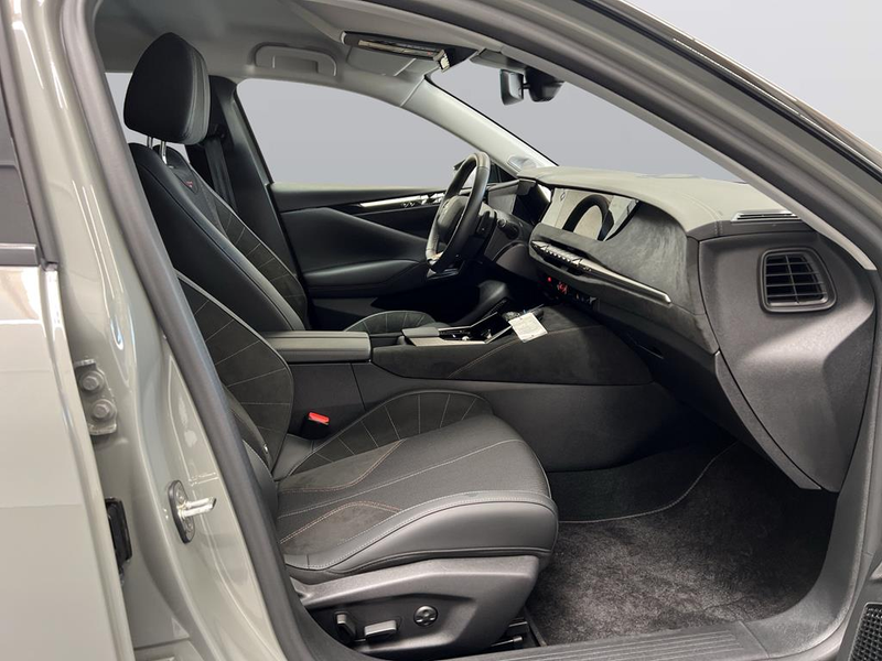 DS Automobiles DS 4 PERFORMANCE LINE PureTech 130 — photo 12