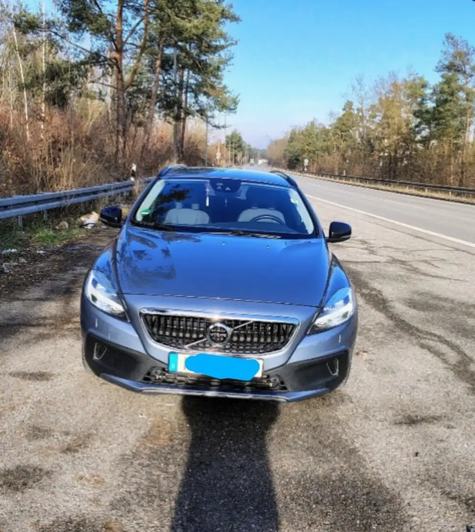 Volvo V40 Cross Country D3 Geartronic Momentum - 1