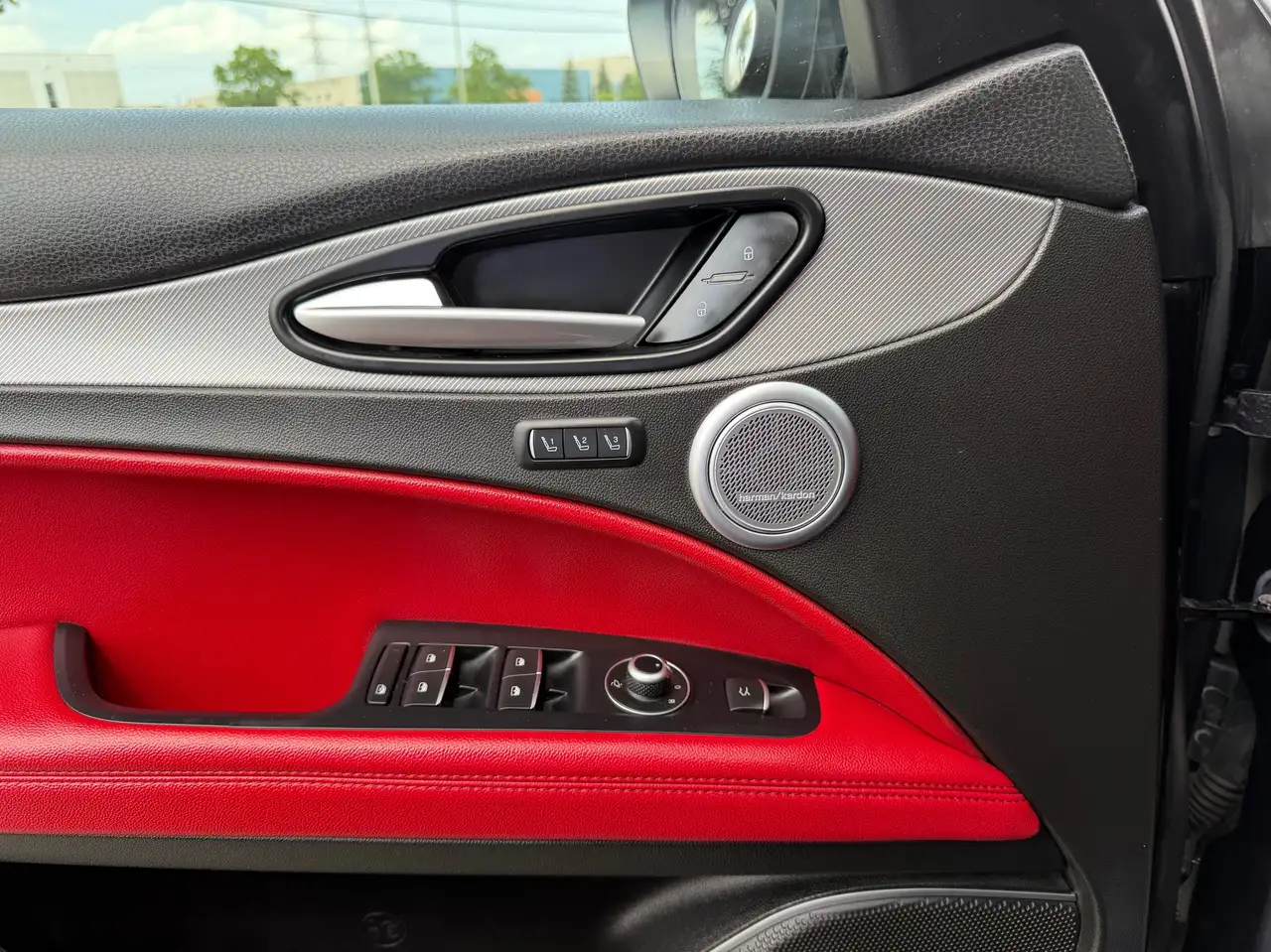Alfa Romeo Stelvio fotografie Alfa Romeo Stelvio