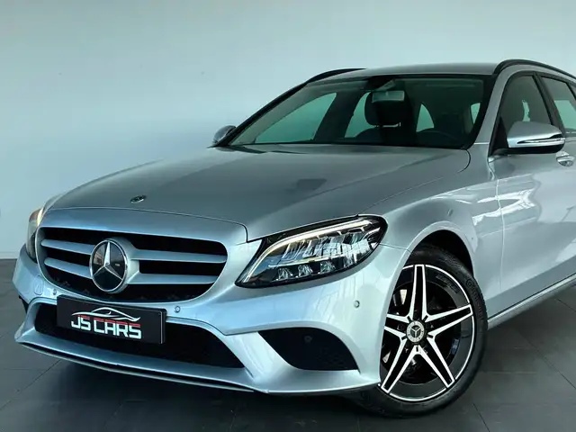Mercedes-Benz C view 2