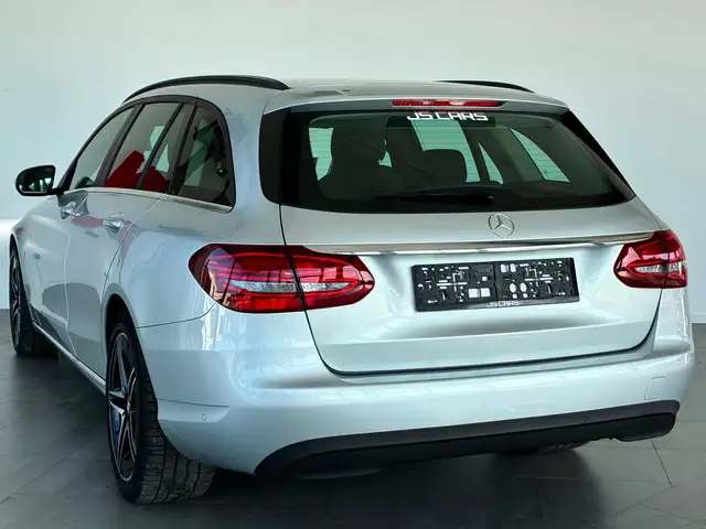 Mercedes-Benz C view 10