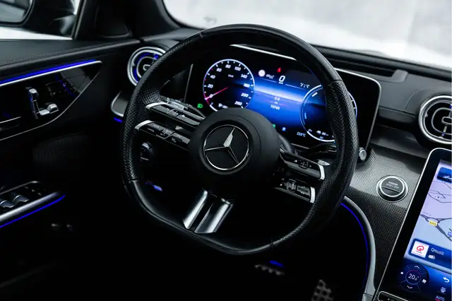 Mercedes-Benz C-Class view 15