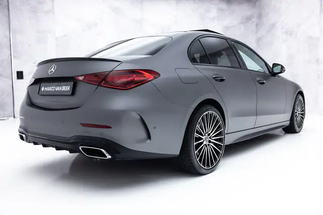Mercedes-Benz C-Class view 8