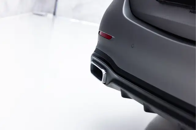 Mercedes-Benz C-Class view 10