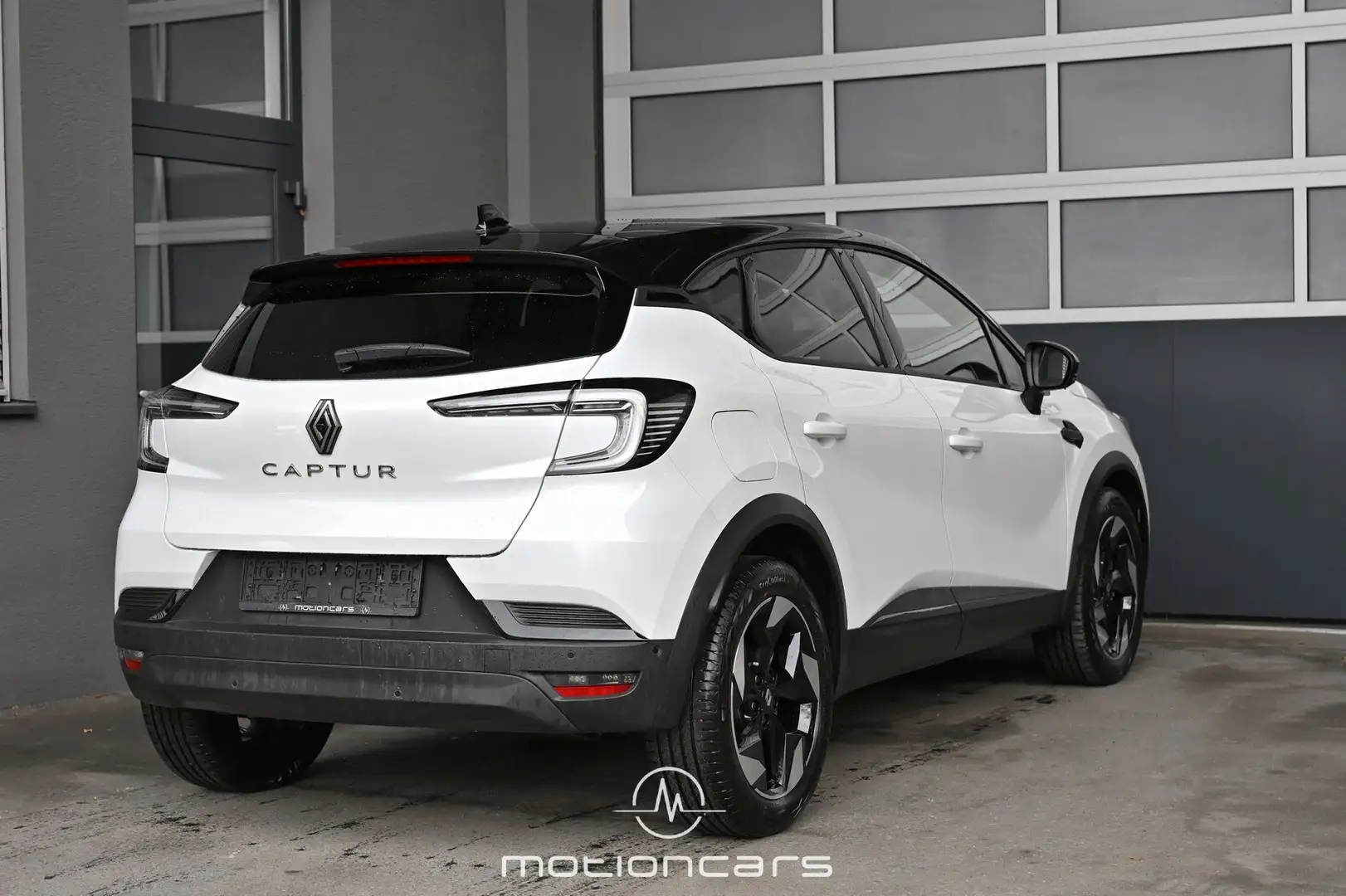 Renault Captur 1.3 TCe 158HK TECHNO EDC Weiß - 2