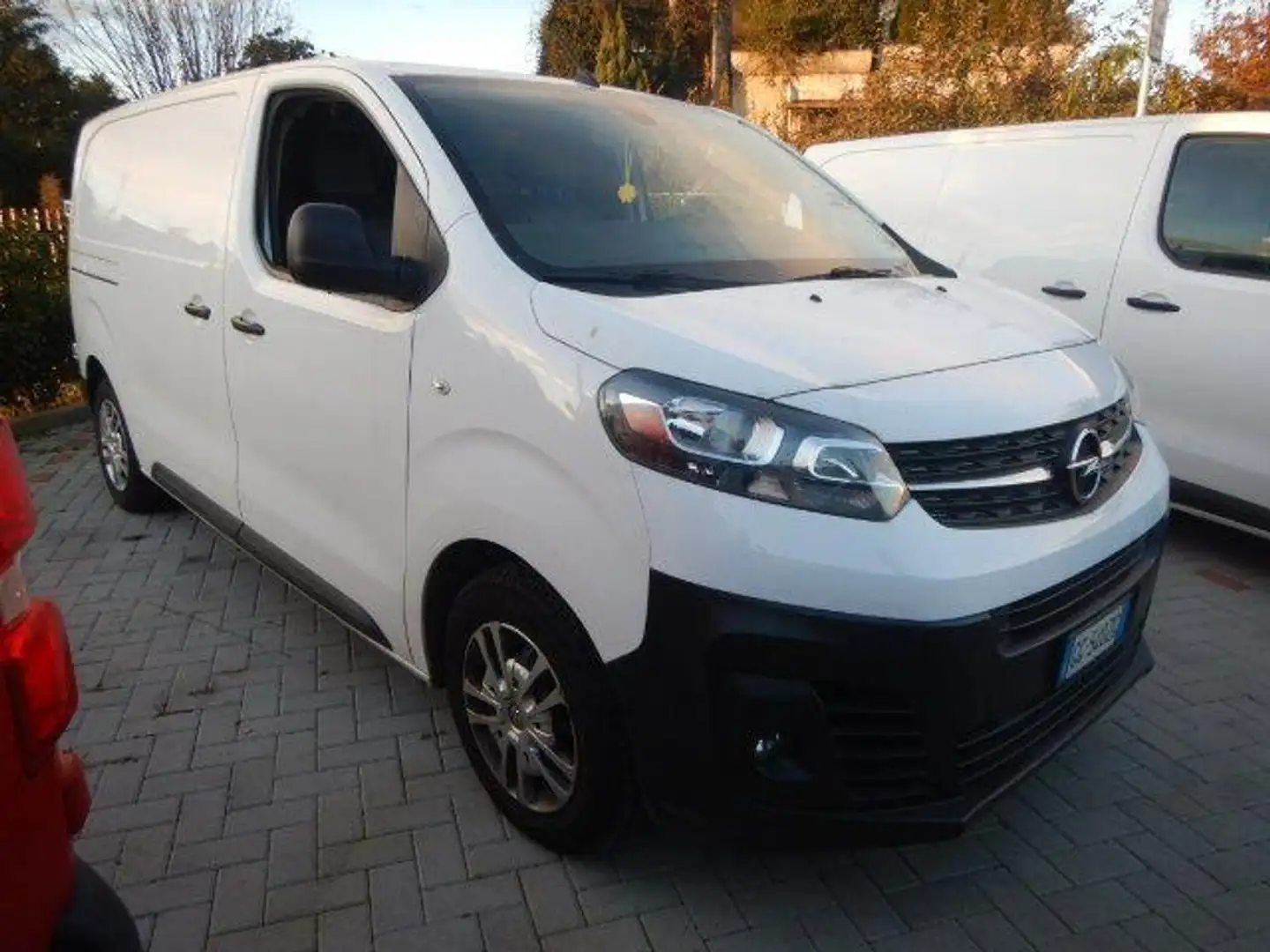 Opel Vivaro e L2H1 136cv Enjoy 75kWh Bianco - 1