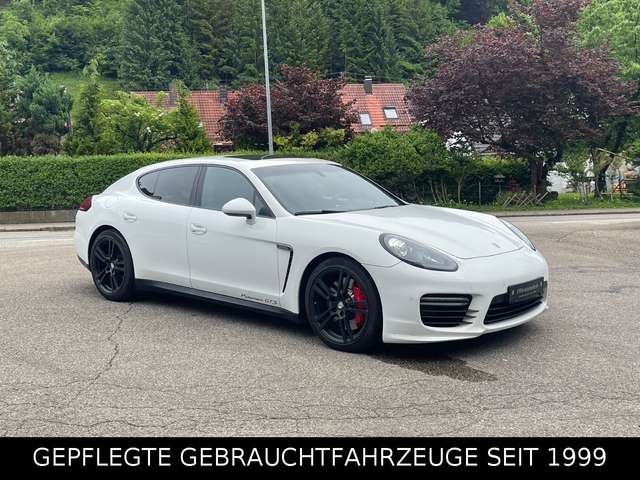 Porsche Panamera 4 GTS *ALCANTARA*BOSE*KAMERA*20 ZOLL*
