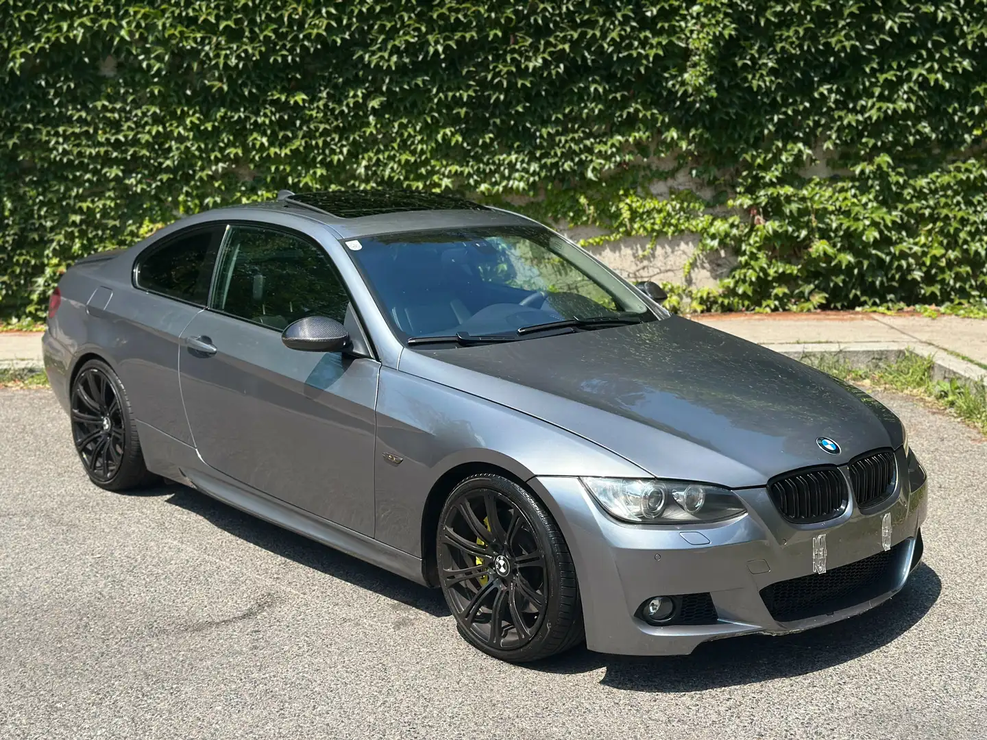 BMW 335 Coupe N54 M-Paket *SZH* *HIFI* *SCHIEBEDACH* Grijs - 2