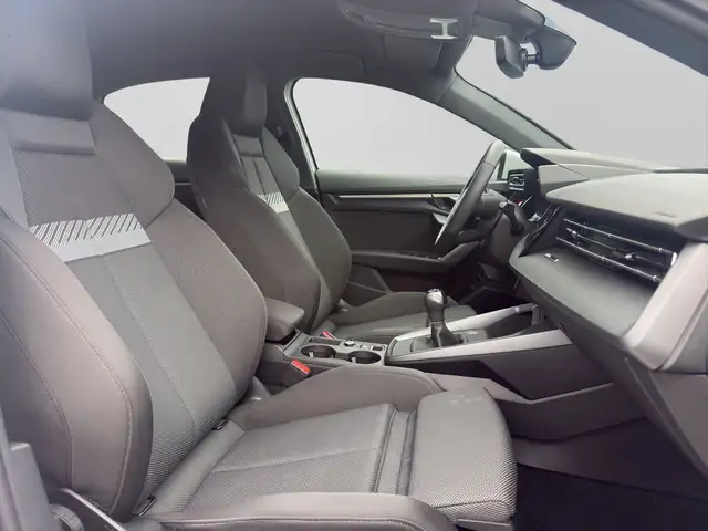 Audi A3 view 4