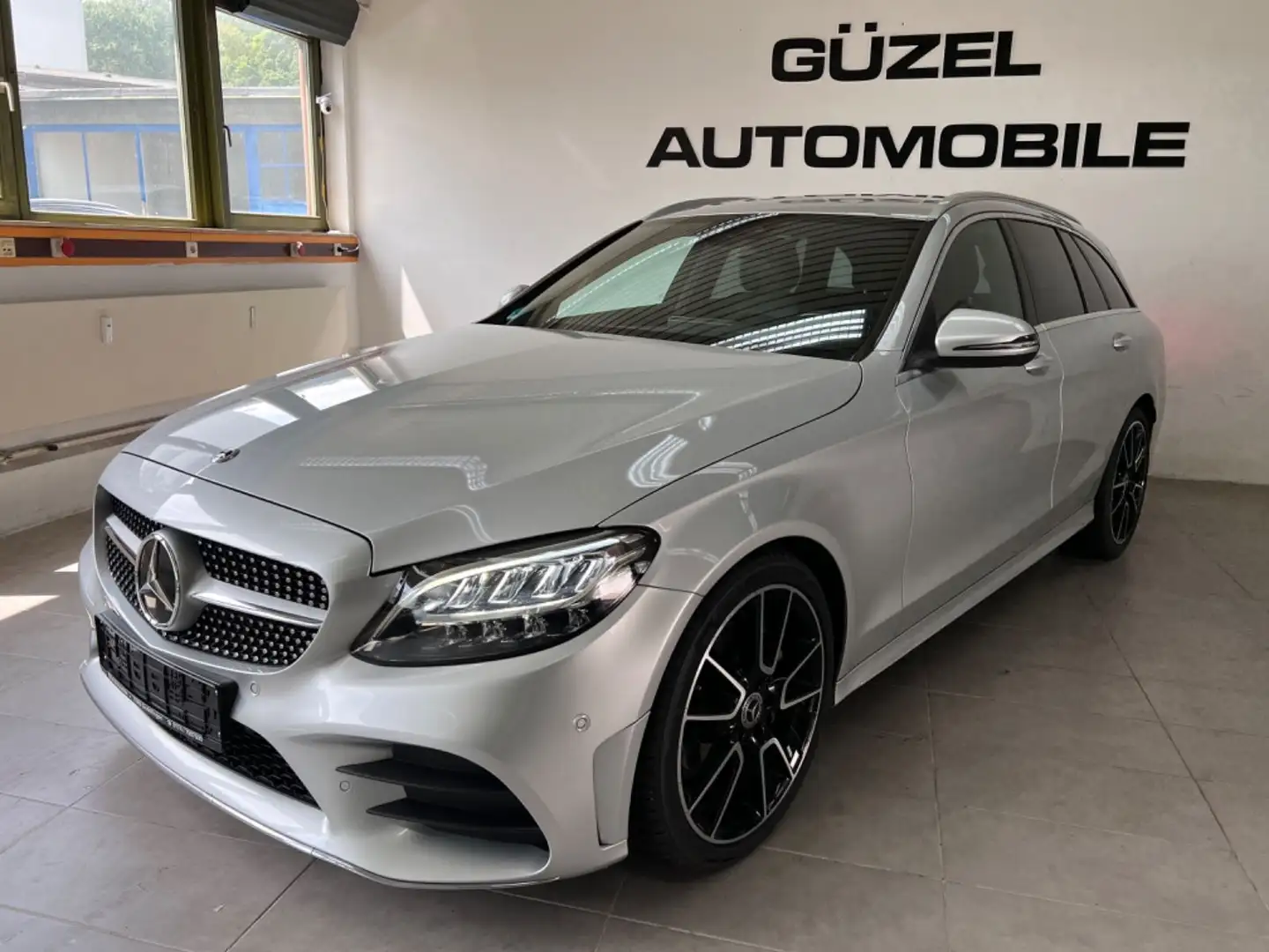 Mercedes-Benz C 220 T d AMG LINE/AHK/VIRTUAL/NAVI/LED/LEDER/ Silber - 2
