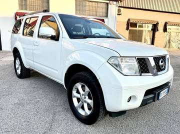 Pathfinder 2.5 dci LE autocarro