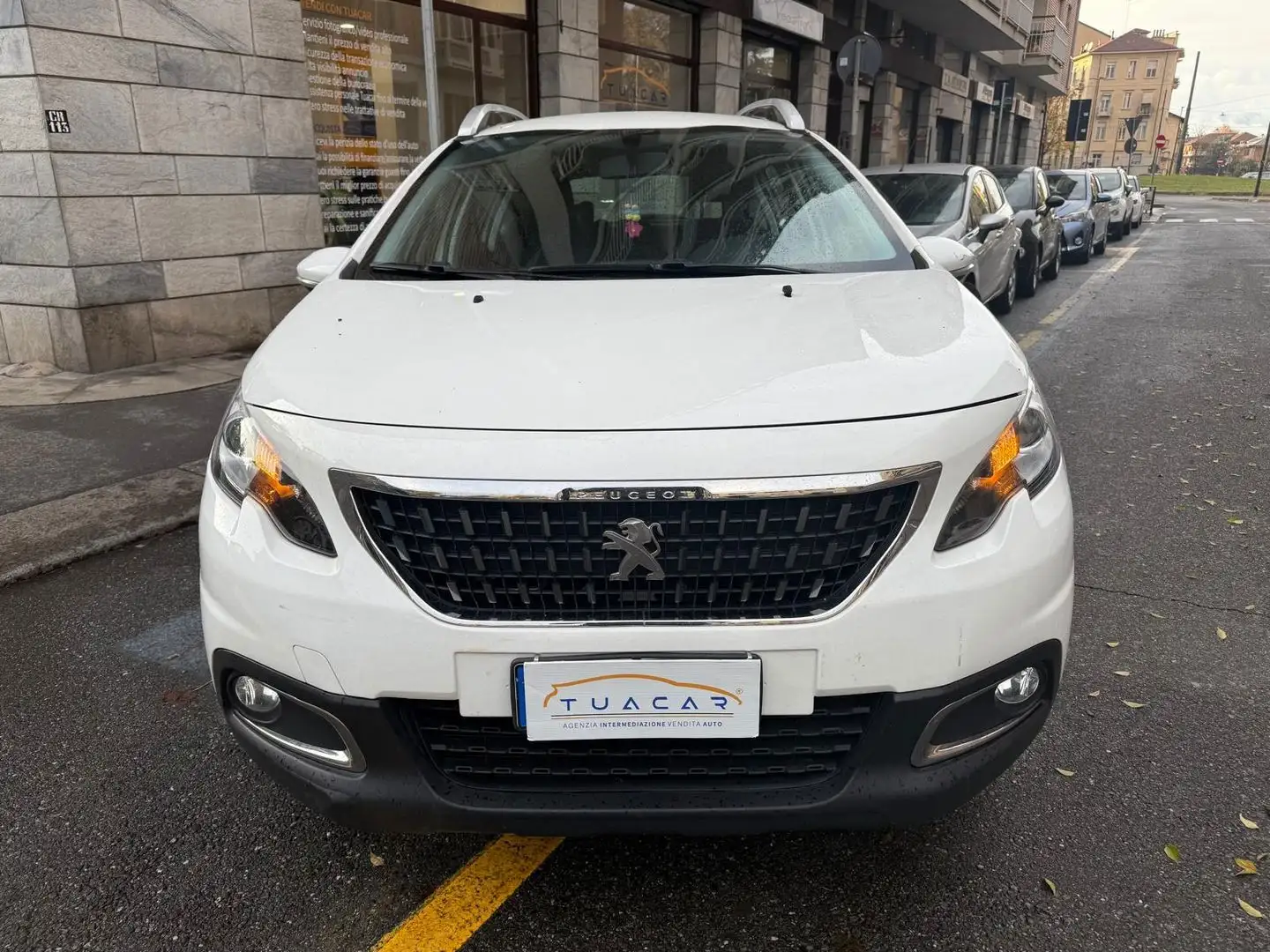 Peugeot 2008 Active 1.2 PureTech 82 Weiß - 2