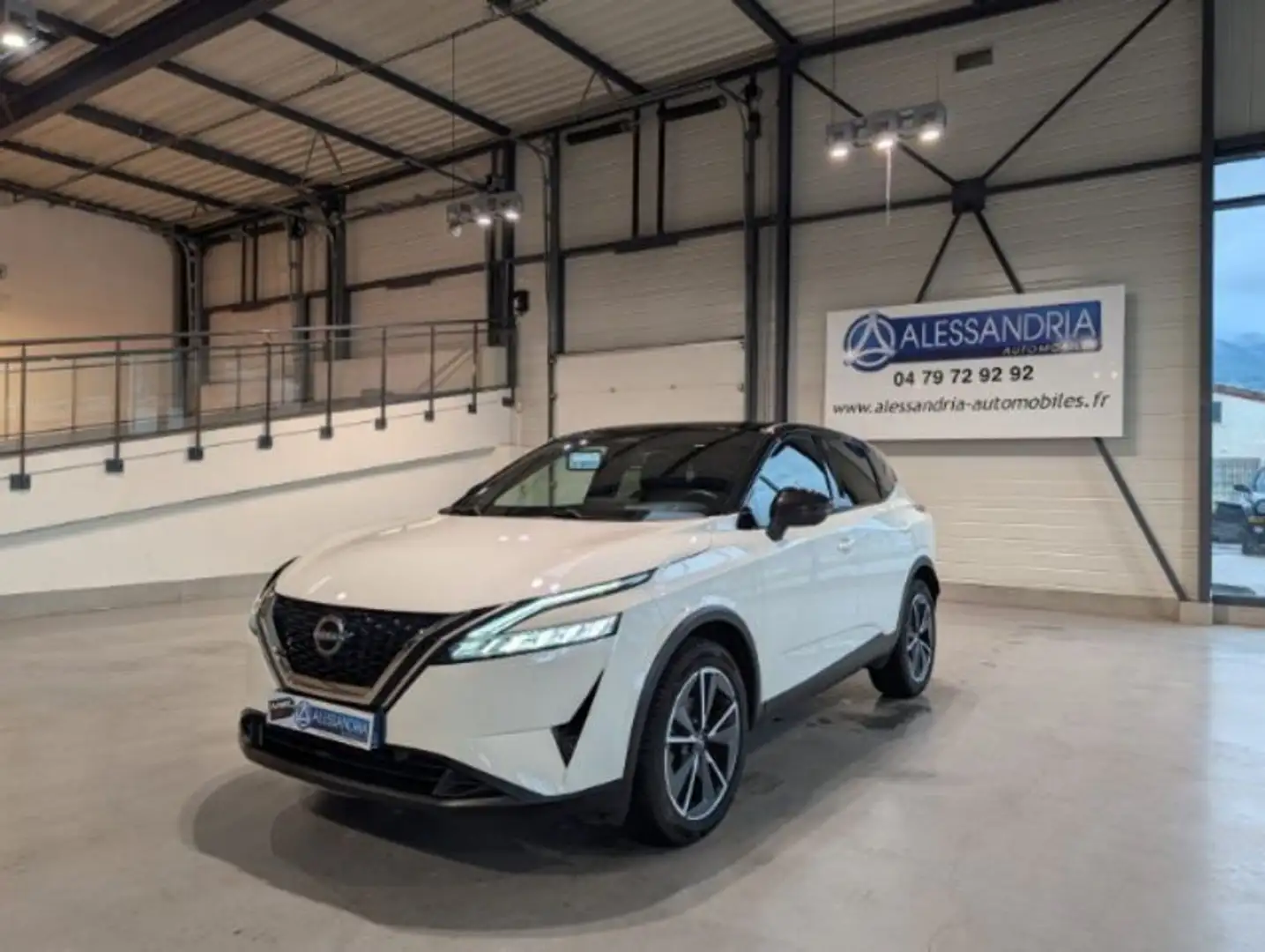 Nissan Qashqai 1.3 MILD HYBRID 158CH TEKNA XTRONIC Weiß - 1