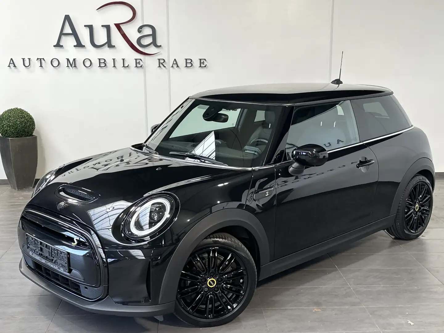 MINI Cooper SE Classic Trim Black NAV+LED+17ZO+DA+PP Negro - 2