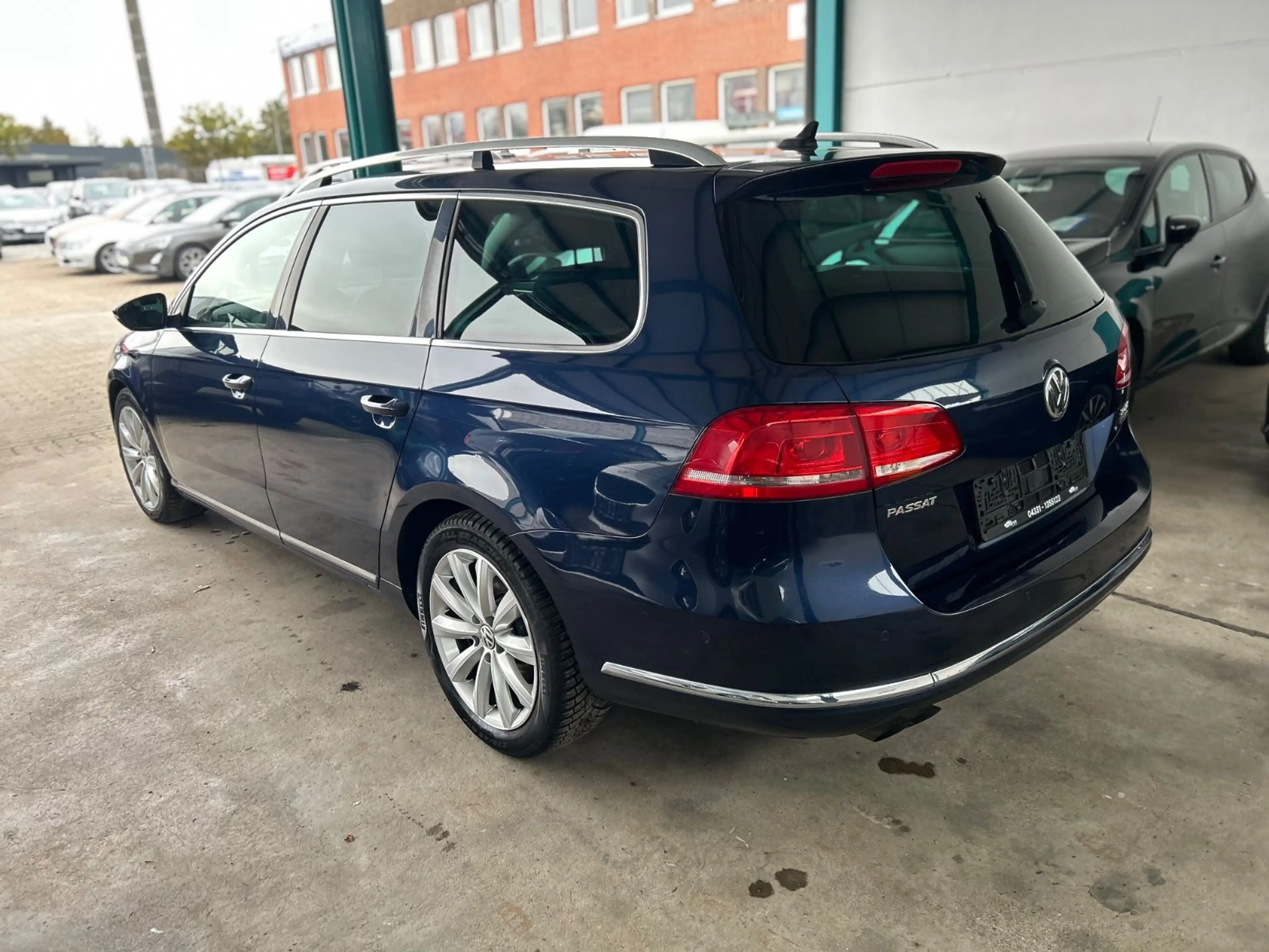 Volkswagen Passat Variant Highline BlueMotion/BMT — photo 8