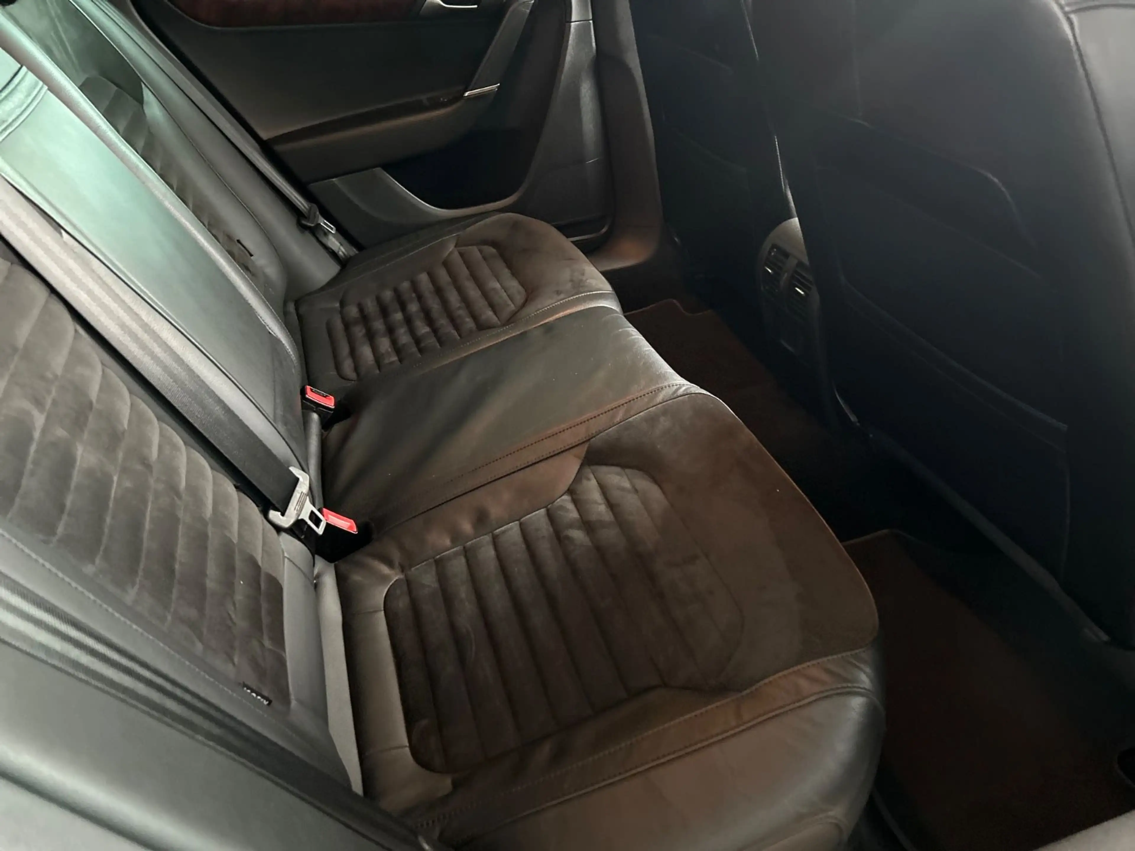 Volkswagen Passat Variant Highline BlueMotion/BMT — photo 10
