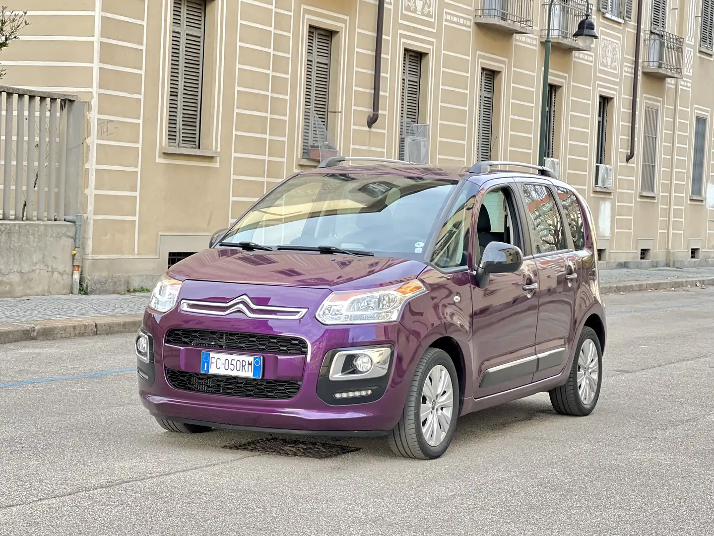 Citroen C3 Picasso 1.2 Turbo 110cv E6 Exclusive "KM CERT-NAVI-CAMERA" Burdeos - 1