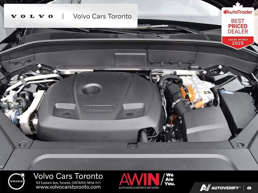 2026 Volvo XC90 T8 AWD PLUS DARK 7-SEAT | VOLVO CARS TORONTO thumb 8