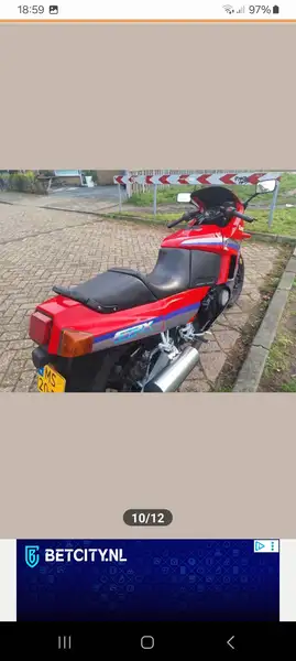 Kawasaki GPX 600 R - foto 4