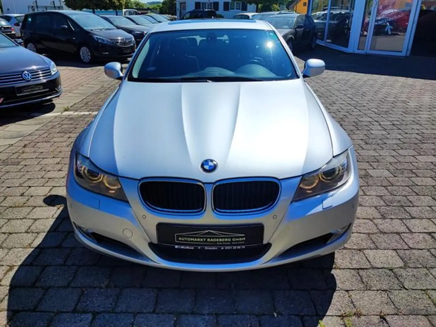 BMW 318 318i Silber - 2