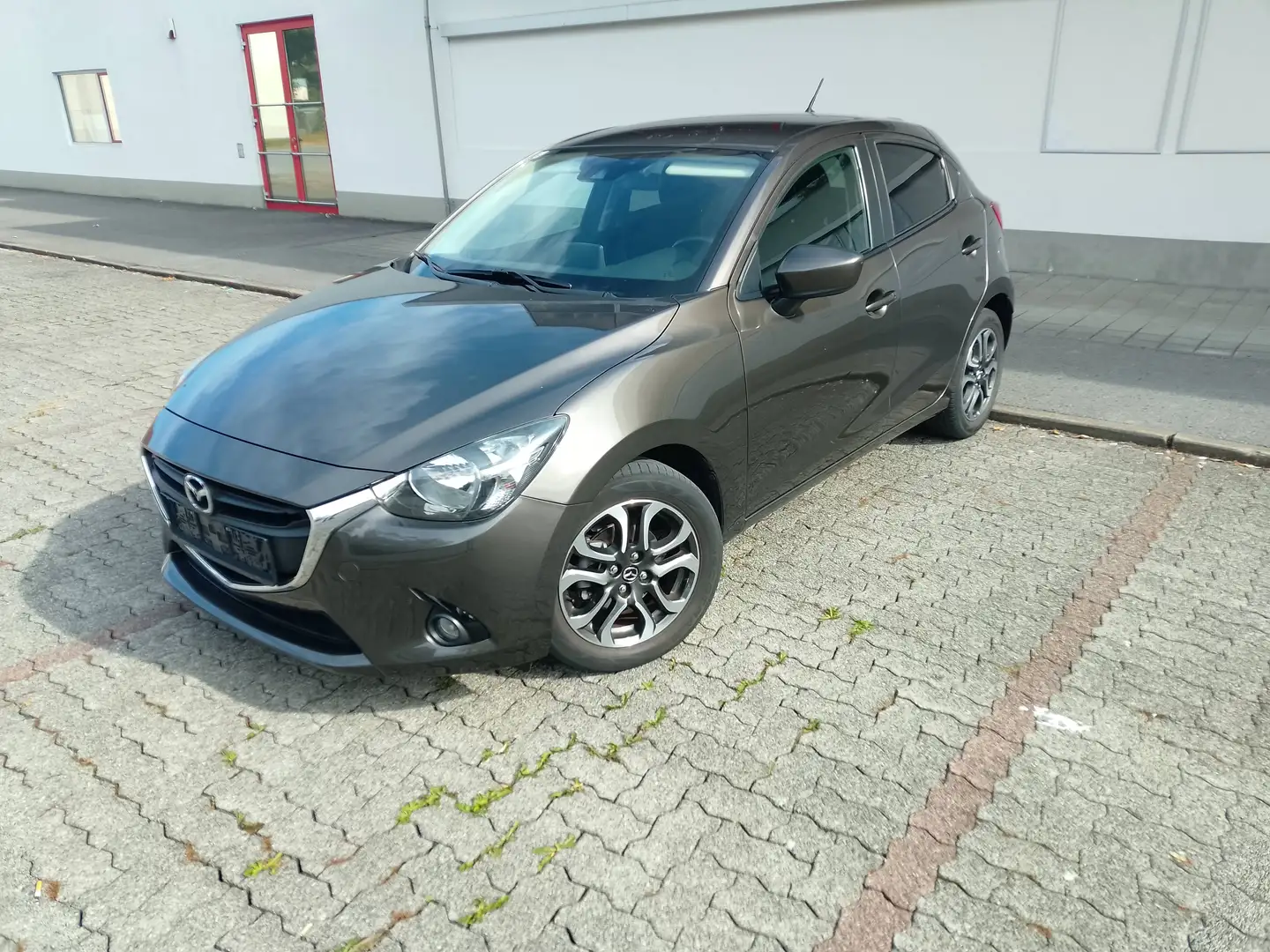 Mazda 2 Mazda 2 G90 Takumi (TÜV & Service neu, +Winterräder, top gepflegt, Unfallfrei) Braun - 1