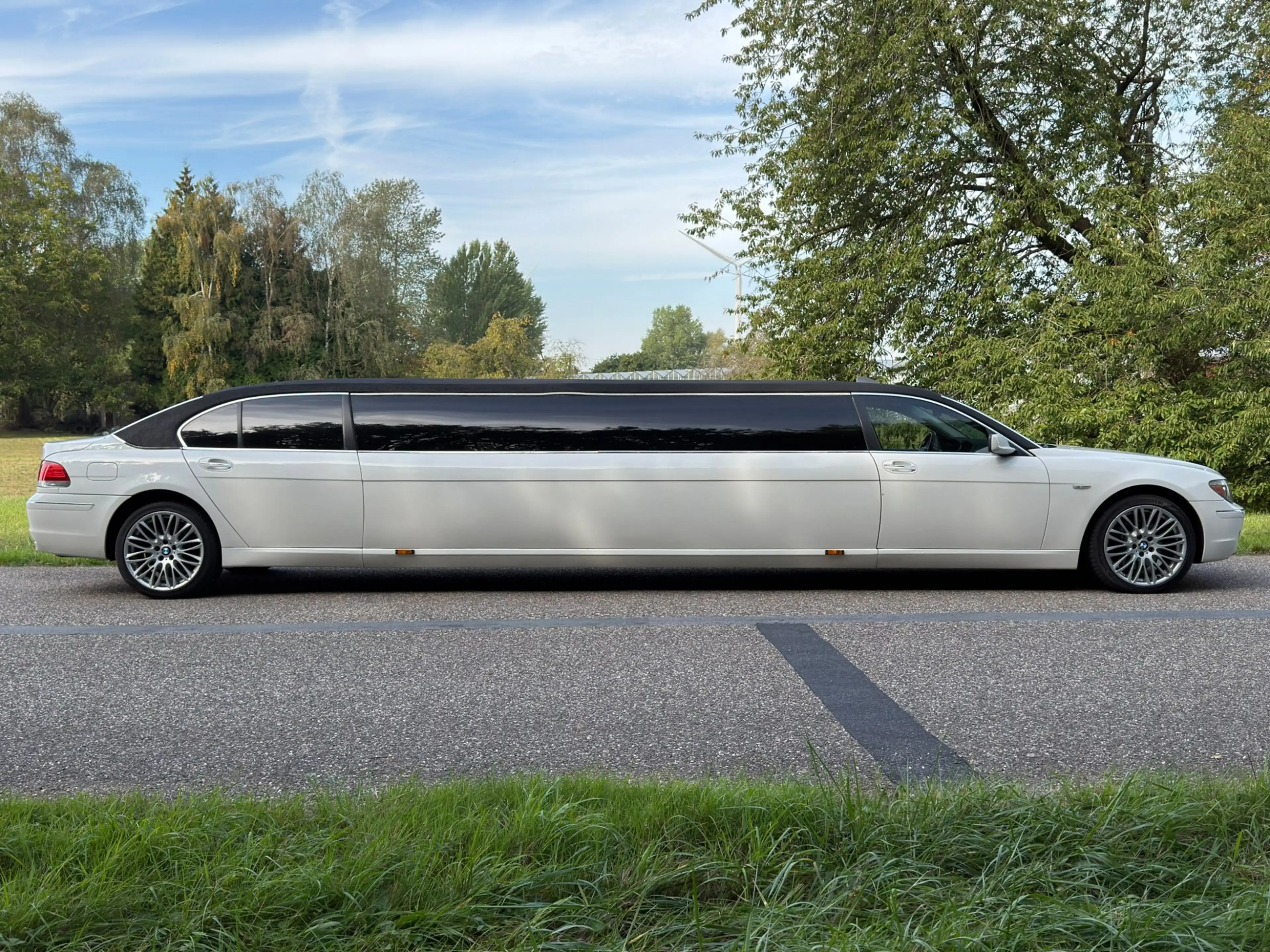 BMW 750 7-serie 750Li Stretch Limo / NL-kenteken / 8-perso — photo 6
