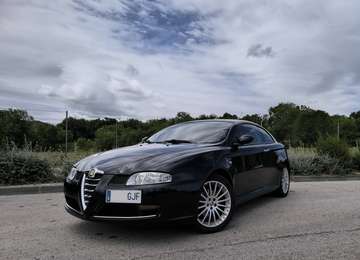GT 1.9JTD Distinctive Distinctive
