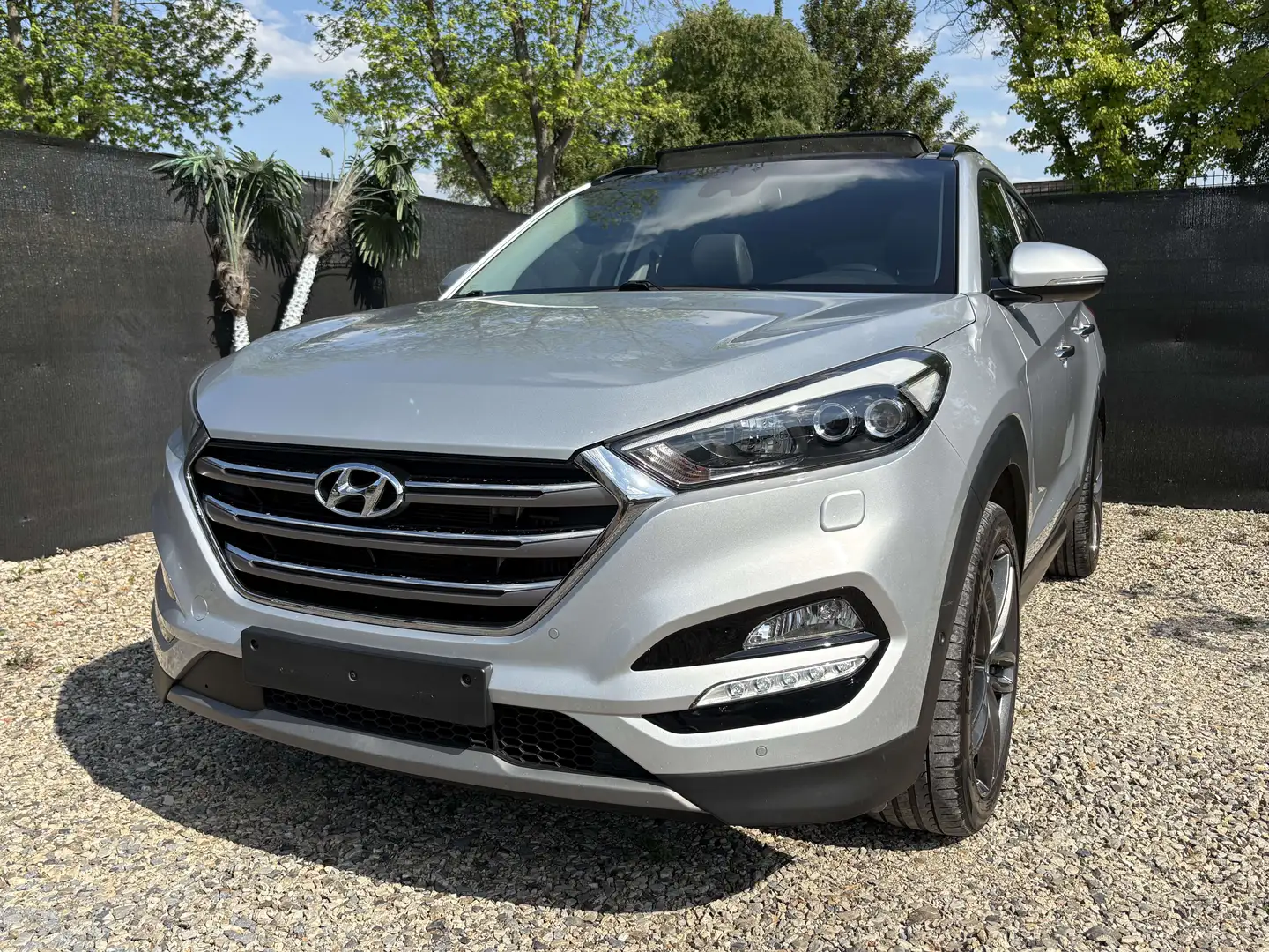 Hyundai TUCSON 1.7 CRDi 2WD  1e PROP - FULL OPTS - Euro 6b Plateado - 1