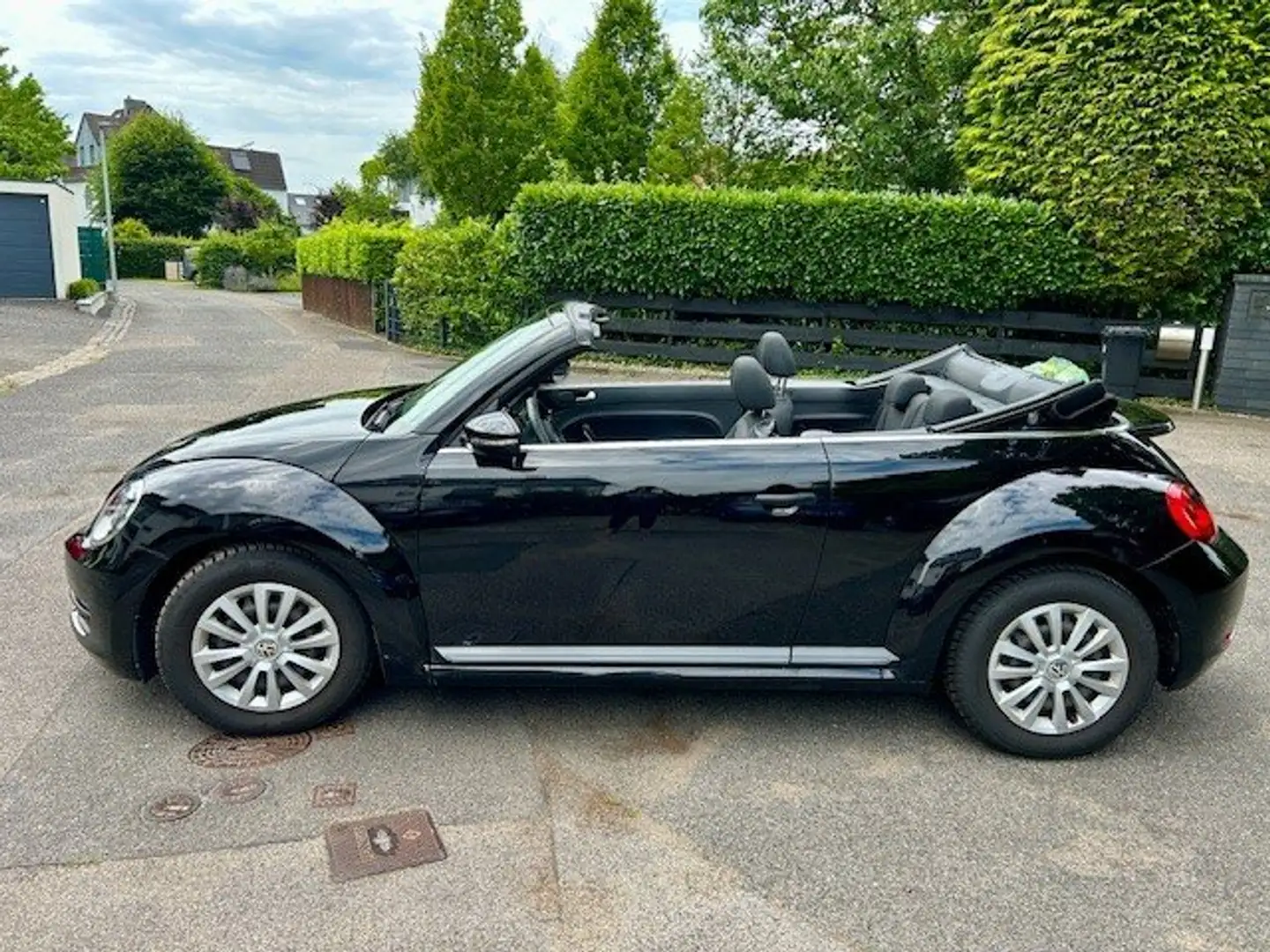 Volkswagen Beetle The Beetle Cabriolet 1.2 TSI (BlueMotion Tech) Schwarz - 2